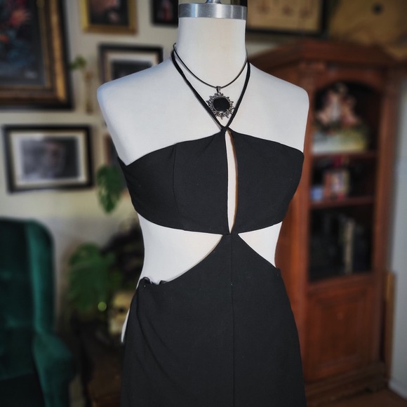 Bebe Jumpsuit Black Halter Neck Cutout Wide Leg Sleek Daring 0 - Picture 2 of 7